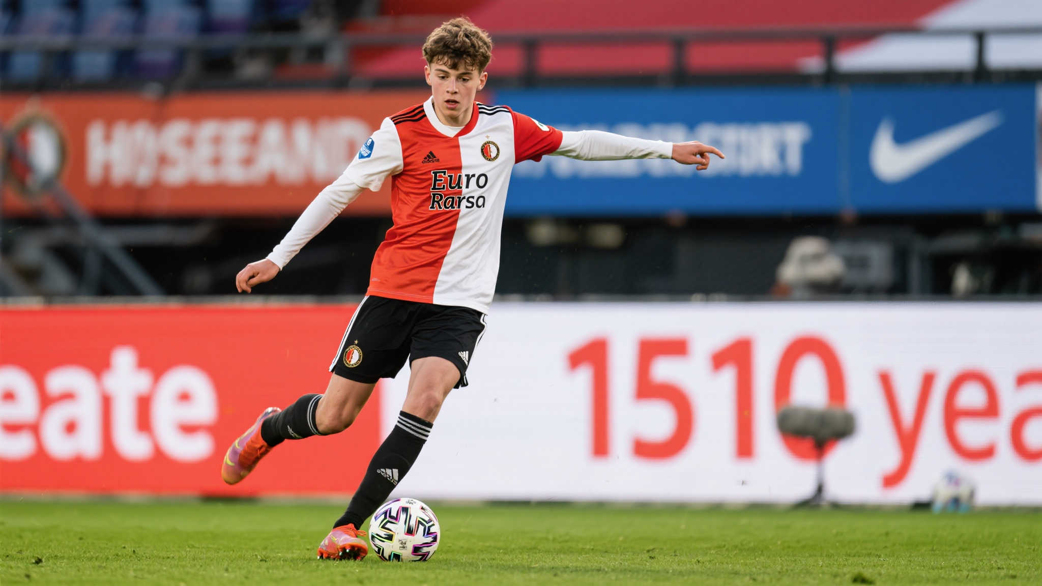 世界杯直播额-1